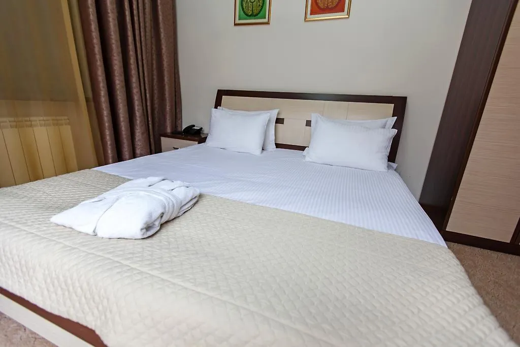 Alma Hotel 3*, Almaty