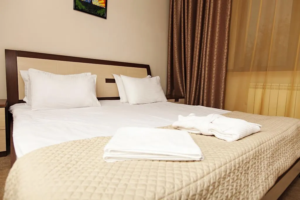 Alma Hotel