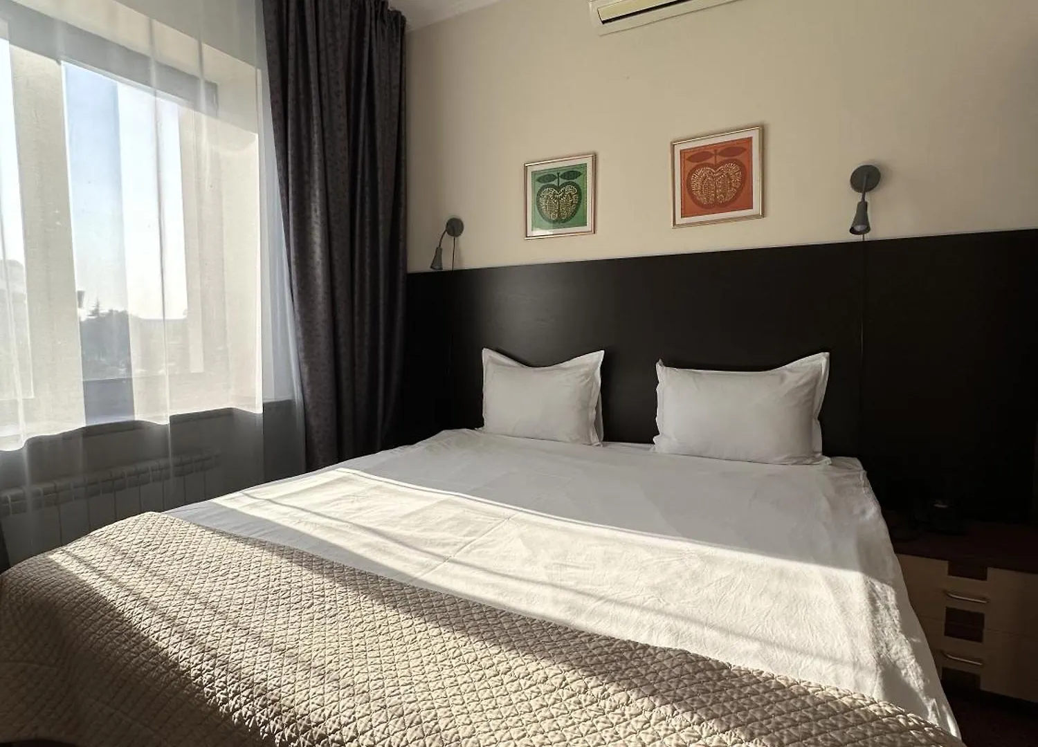 Hotel Alma