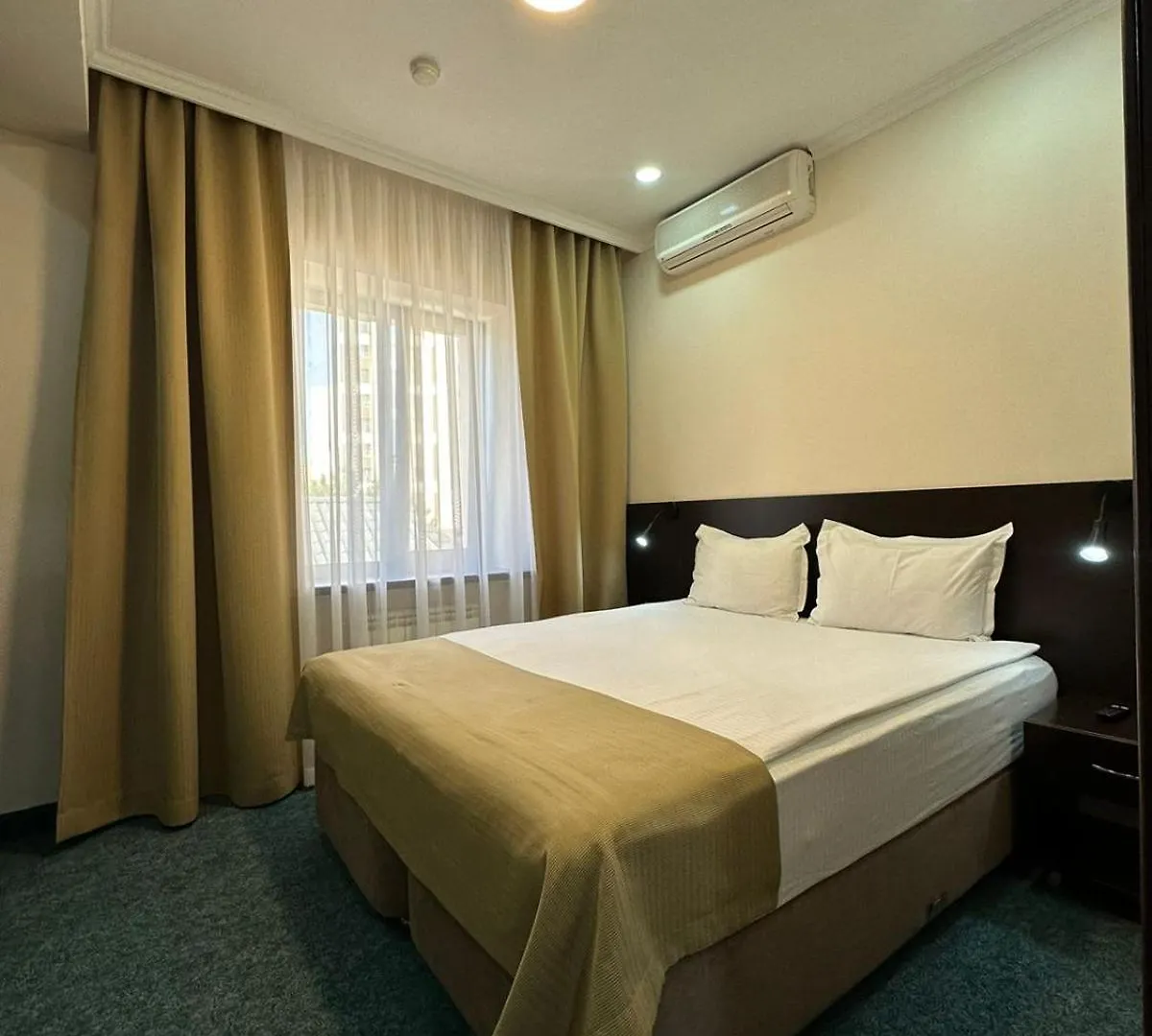 Hotel Alma 3*, Almaty